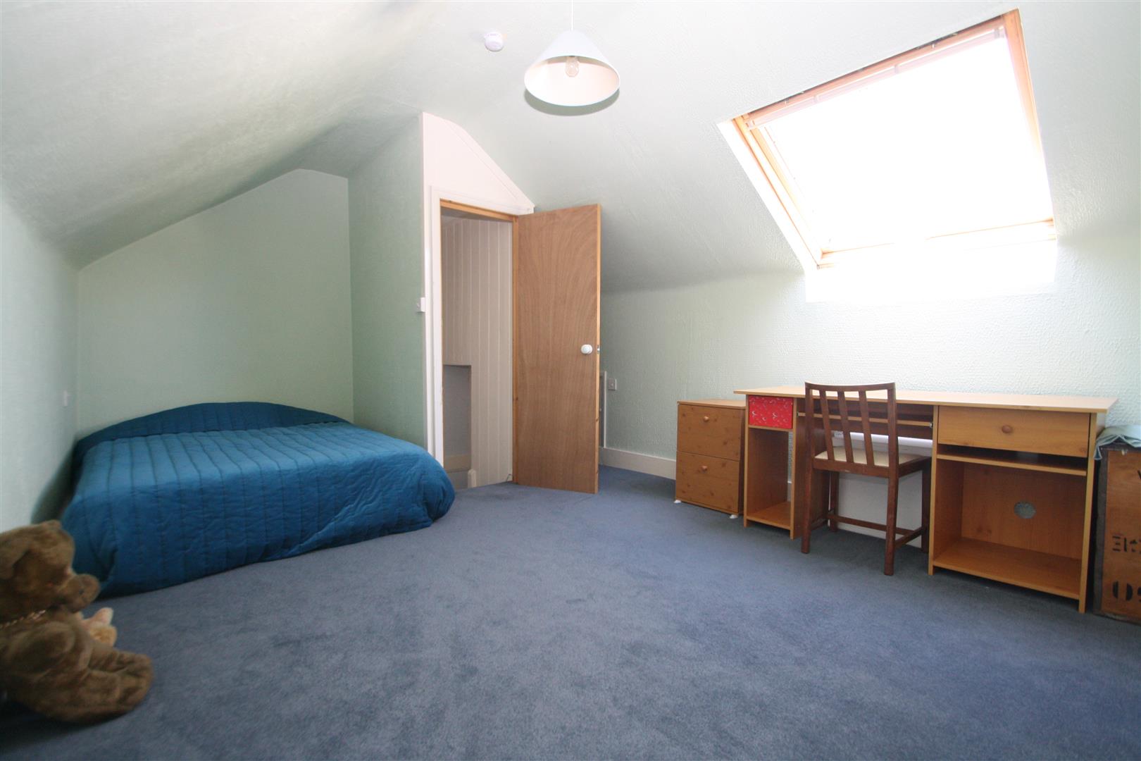bed 2.JPG